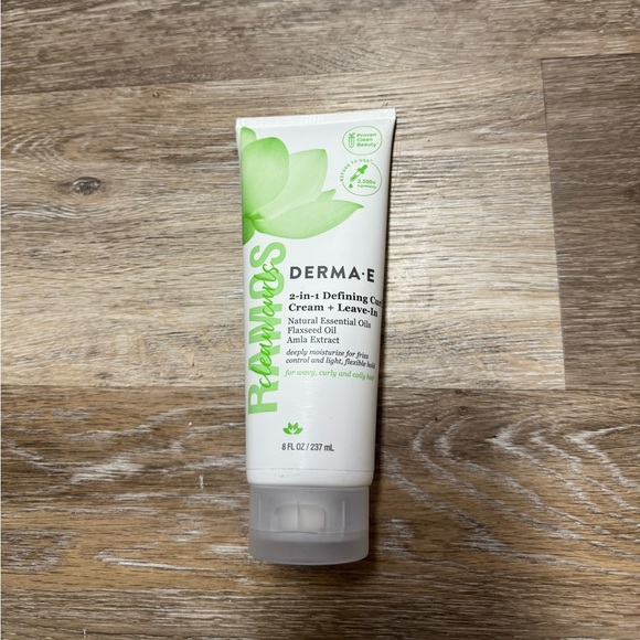 DERMA E Ramos 2-in-1 Defining Curl Cream + Leave-In - Picture 2 of 6